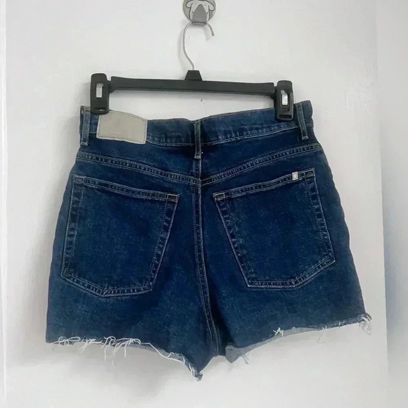 Everlane The Way-High Jean
Denim Short - Picture 4 of 4